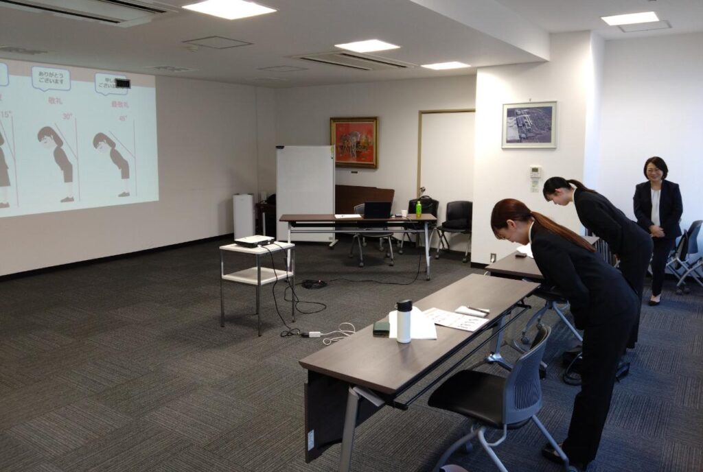 北九州商工会議所 新入職員入所前研修の様子